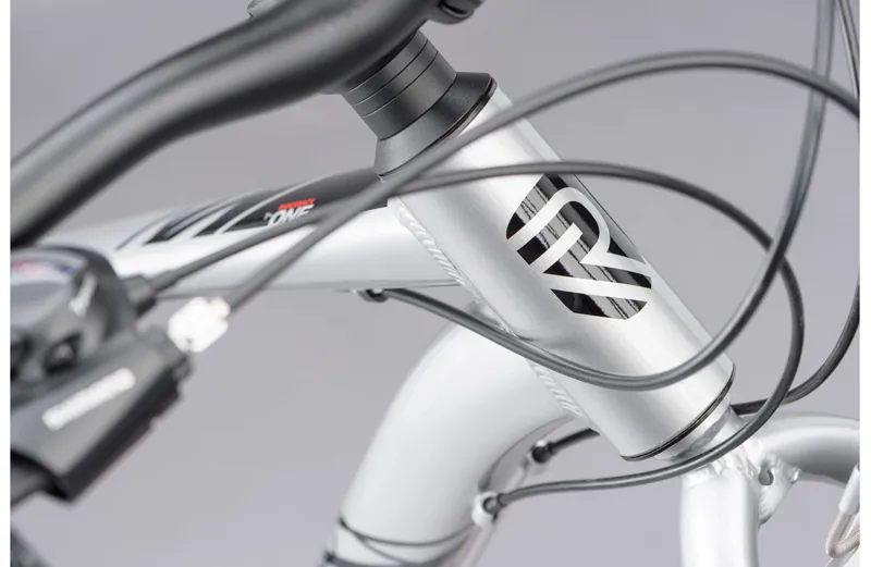 Ridgeback Terrain 1 Mountain Bike in Silver-4